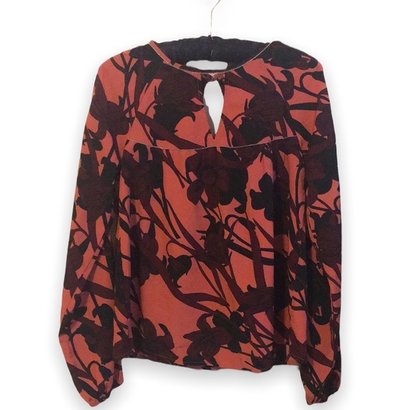 Abercrombie & Fitch Tops - SOLD Abercrombie & Fitch Cold Shoulder Floral Long Sleeve Top Pink Sz XS